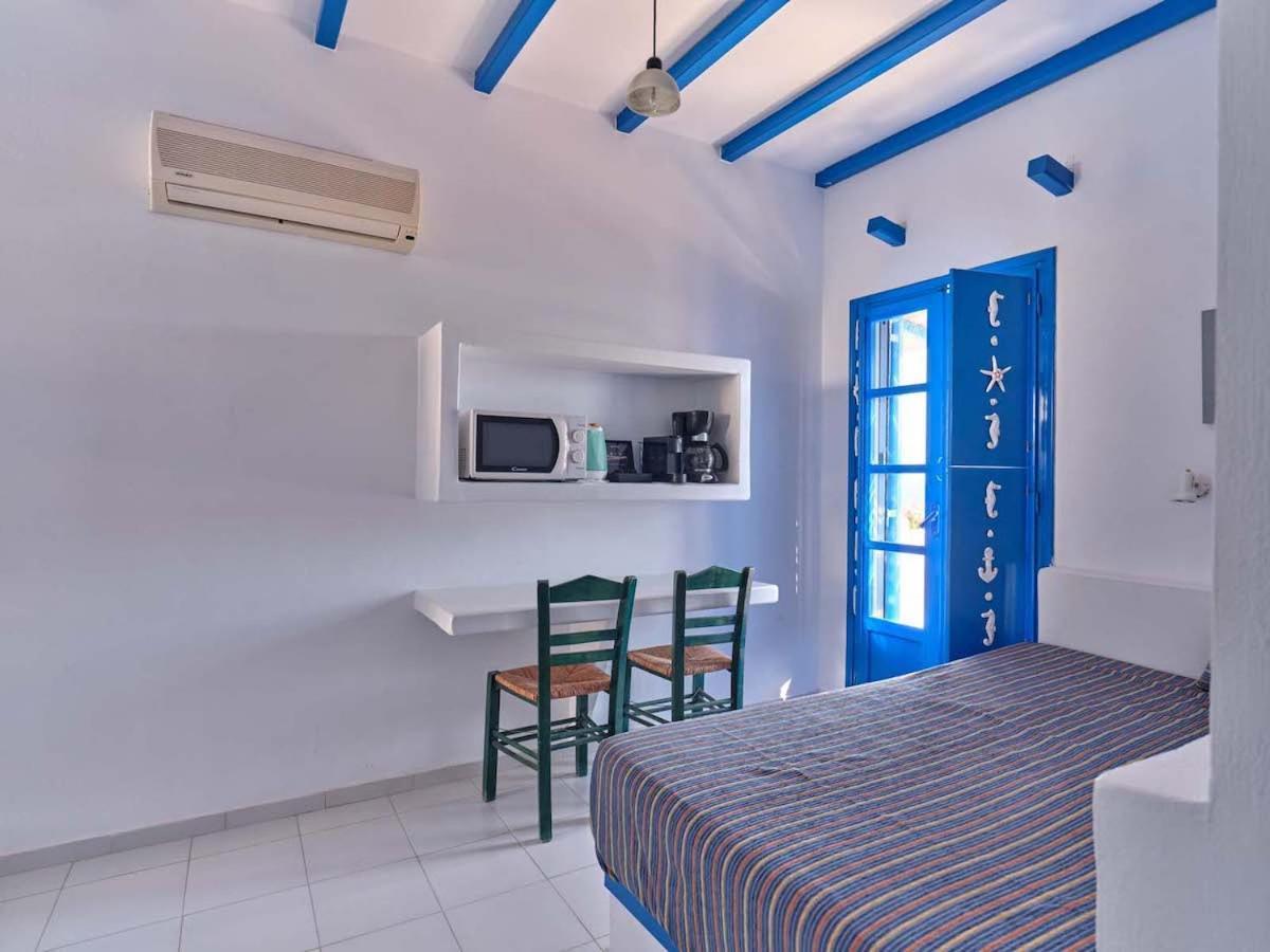 Blue Dolphin Antiparos Villas And Suites Agios Georgios  외부 사진