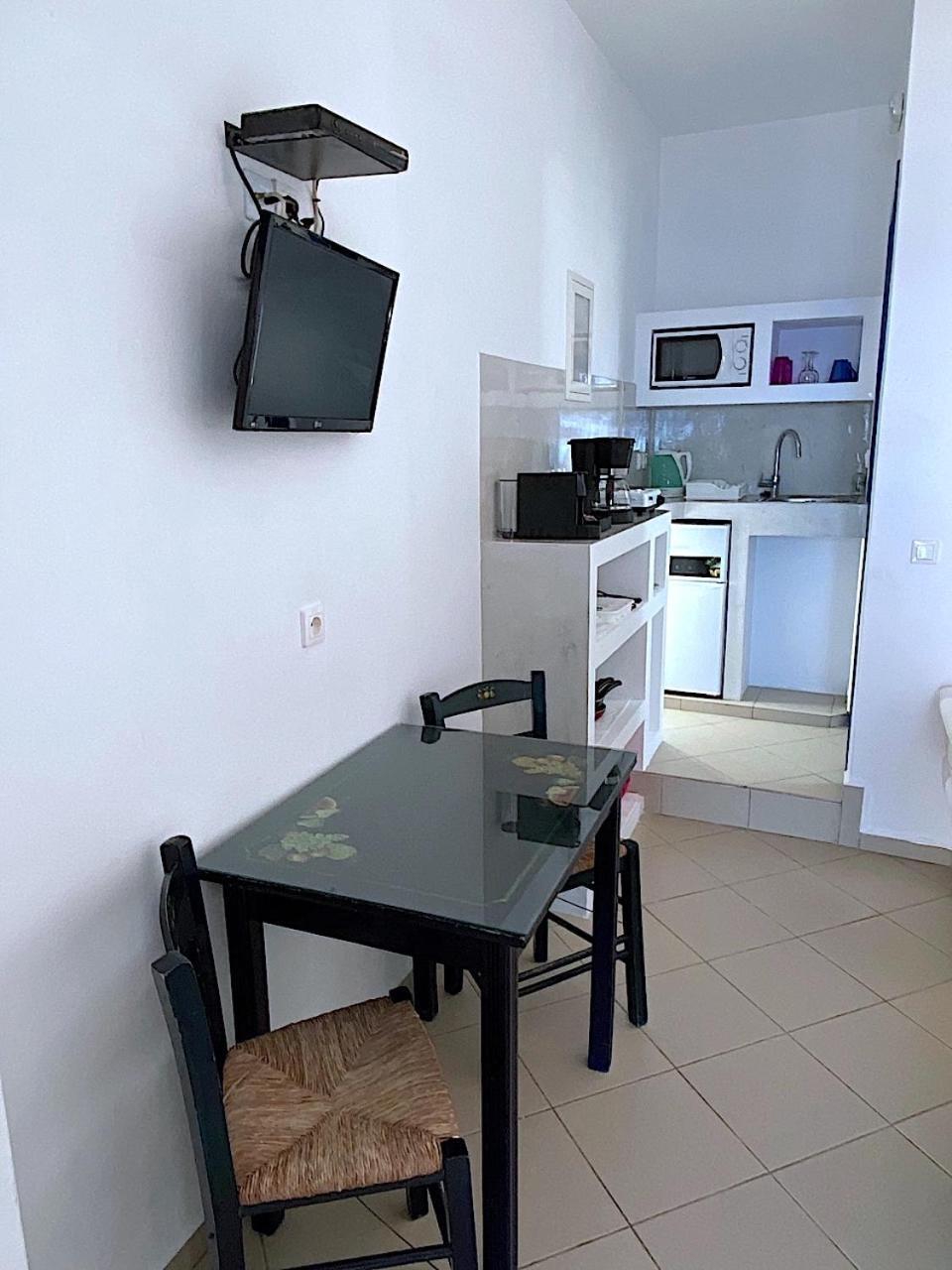 Blue Dolphin Antiparos Villas And Suites Agios Georgios  외부 사진